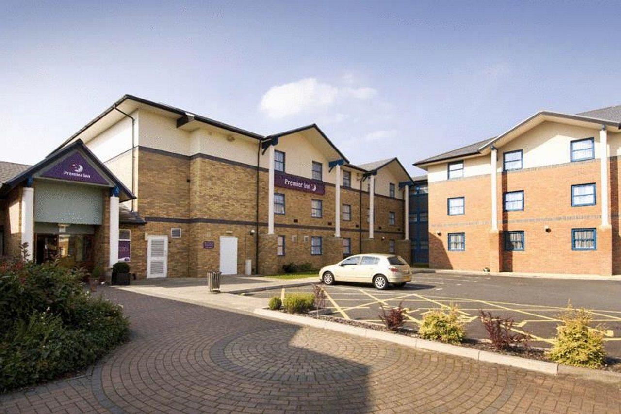 Premier Inn Wolverhampton - North Exterior photo